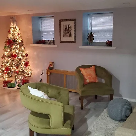 Lovely 2 Bedroom Apartment With 2 Entrance And Parking New York Exterior photo