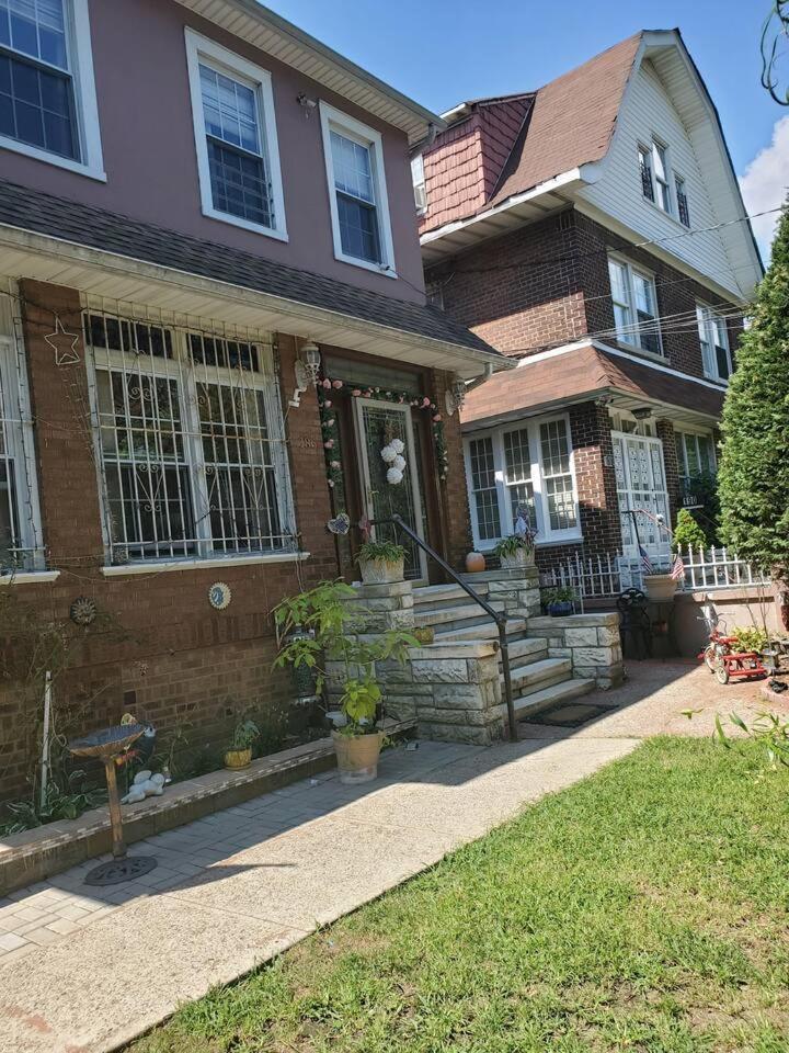 Lovely 2 Bedroom With 2 Entrance And Parking Appartamento New York